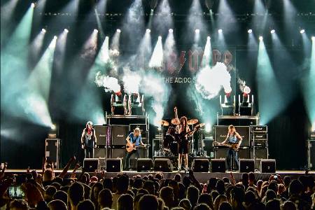 Live/Wire - The AC/DC Show Image